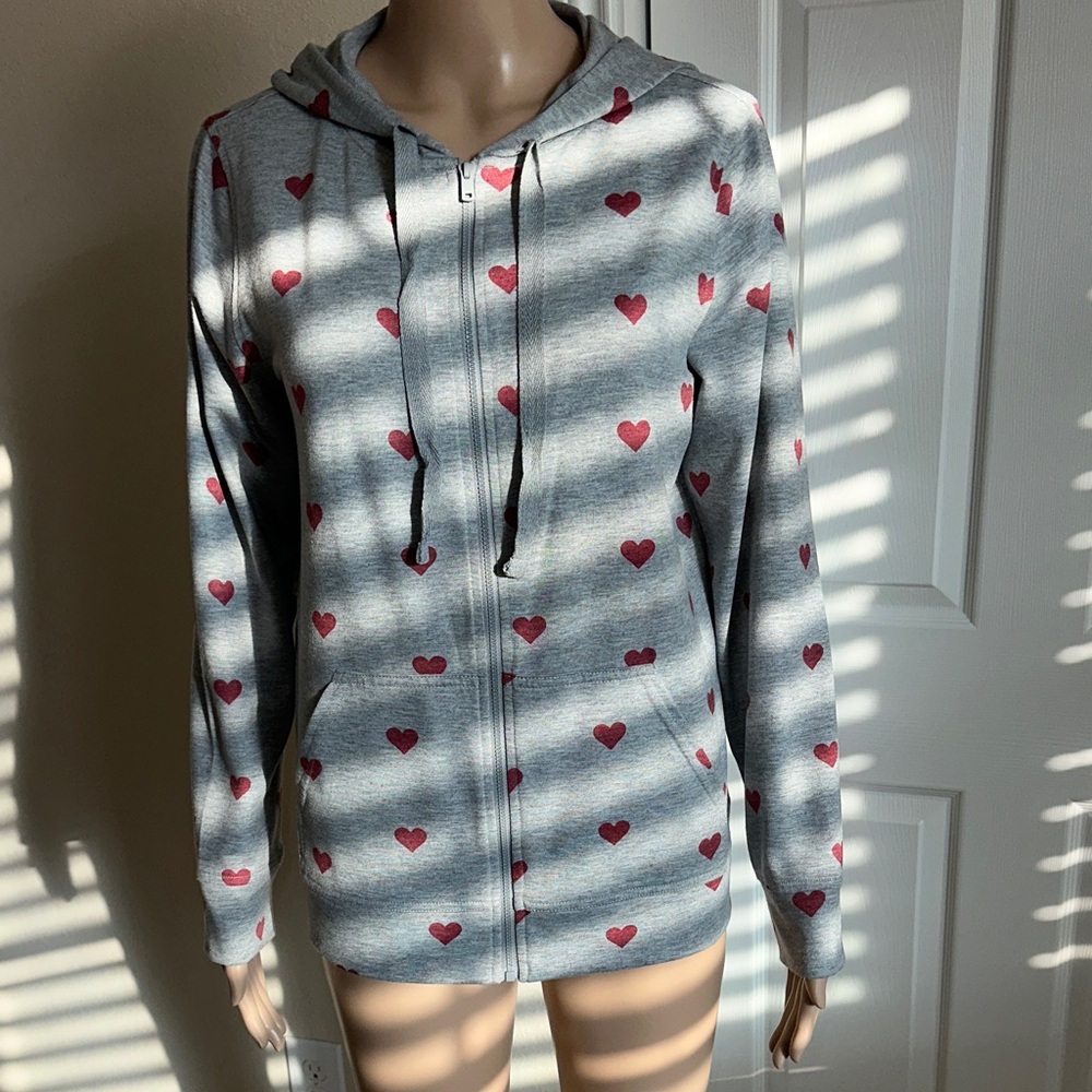 Style & Co. Gray Hoodie with Red Heart Pattern Size M. - Picture 1 of 16